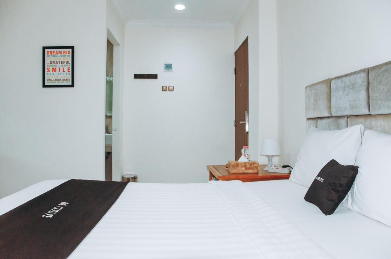 Ds Colive Marina Airport Hotel Семаранг Екстериор снимка